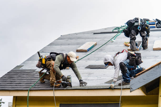 Professional Roofing technician working in Rochelle Park, NJ
